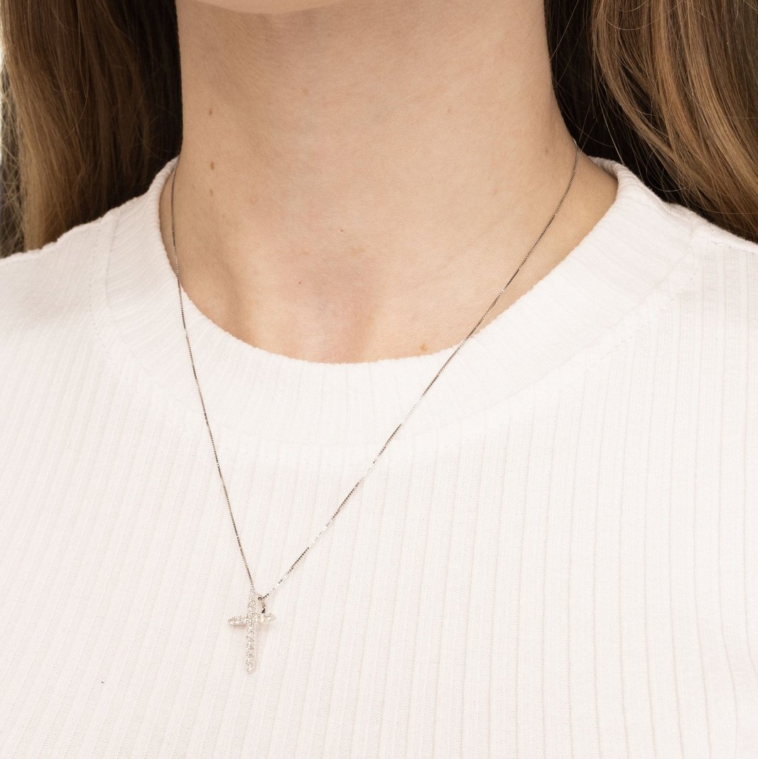 0.30CT Round Moissanite Cross Necklace - farrellouise