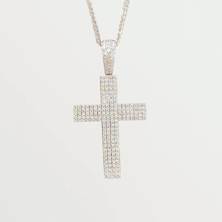 0.56 TCW Round Moissanite Cross Necklace - farrellouise