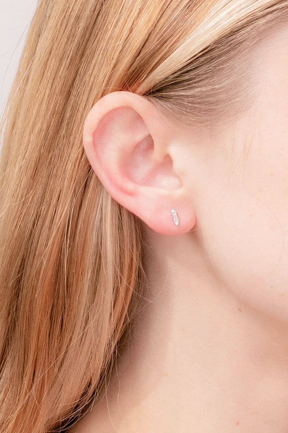 0.30 TCW Baguette & Round Moissanite stud Earrings - farrellouise