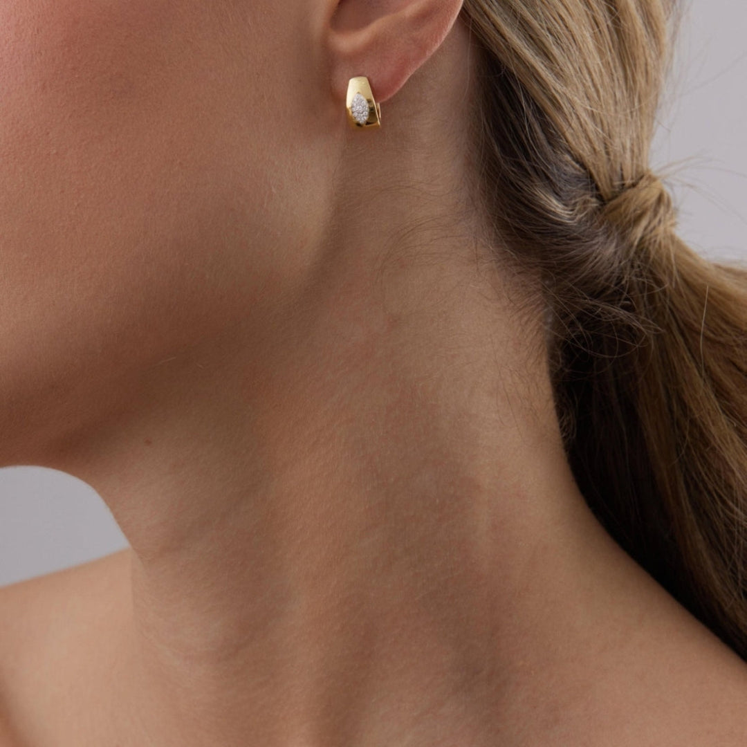0.16 TCW Round Moissanite Diamond Huggie Earrings - farrellouise