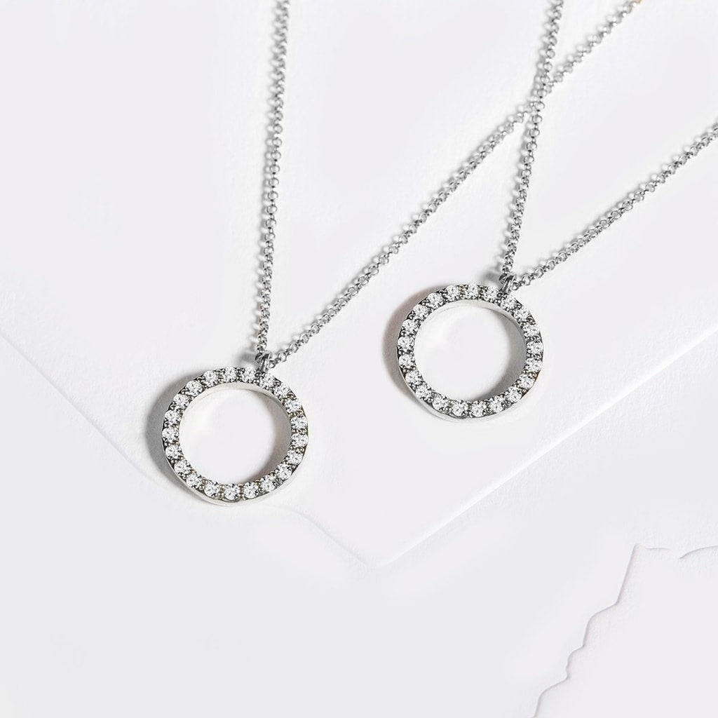 0.30 TCW Round Moissanite Diamond Circle Pendent Necklace - farrellouise