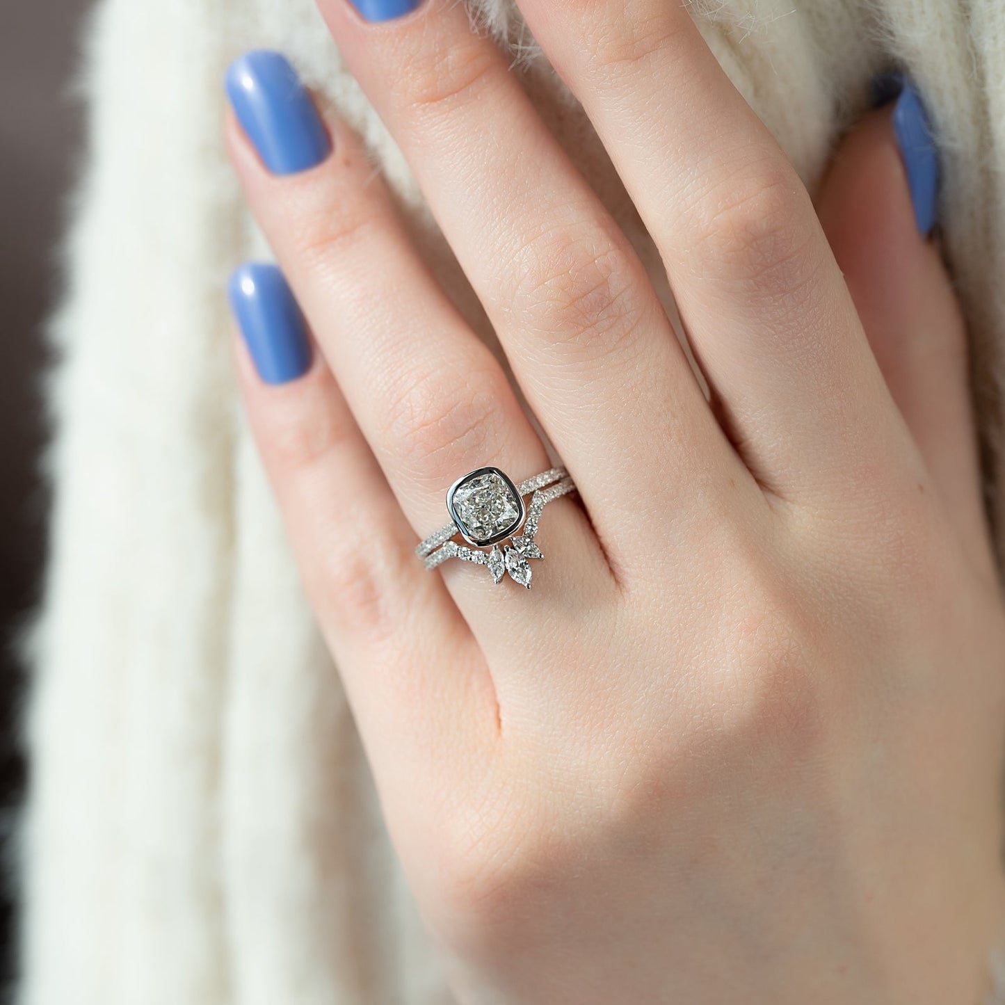 0.40 TCW Marquise & Round Moissanite Curved Wedding Band - farrellouise