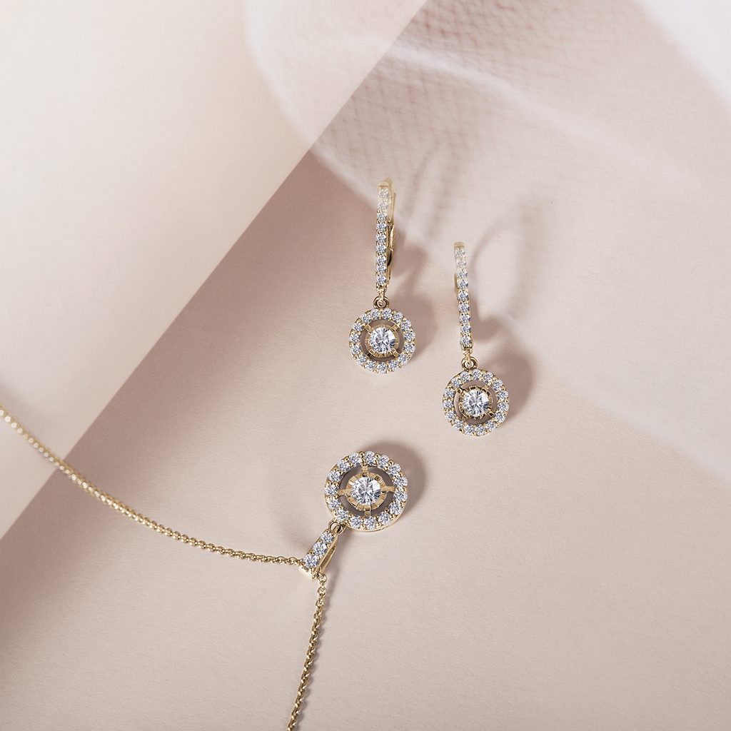 0.34 TCW Round Moissanite Diamond Halo Pendent Necklace - farrellouise