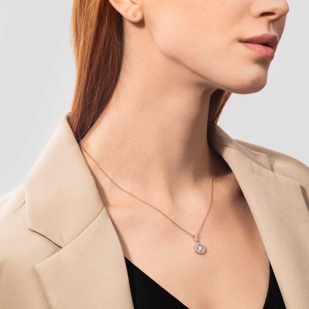 0.34 TCW Round Moissanite Diamond Halo Pendent Necklace - farrellouise