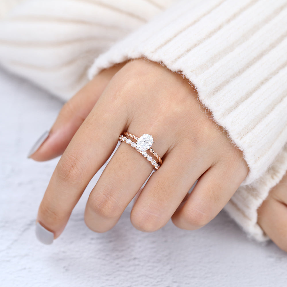 1.33 CT Oval Moissanite Solitaire Bridal Ring Set - farrellouise