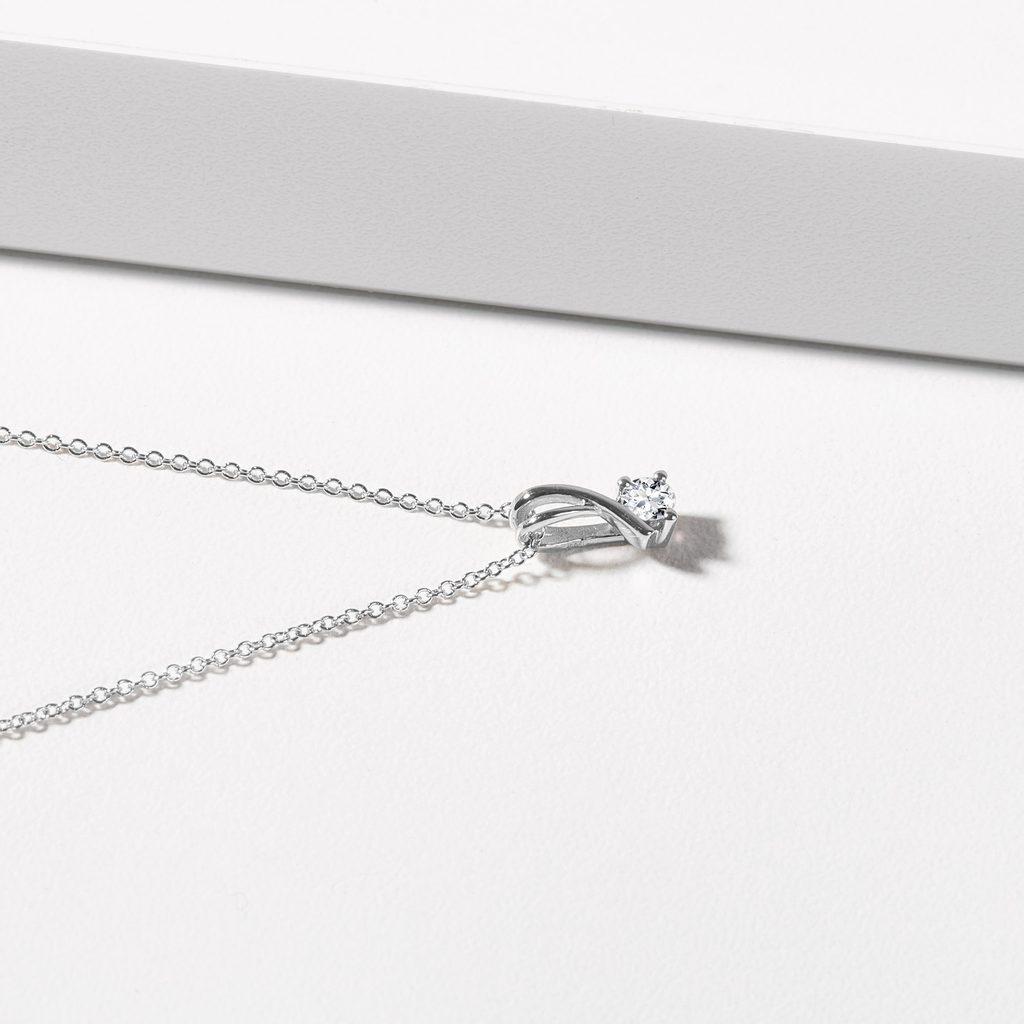 0.50 CT Round Moissanite Diamond Solitaire Pendent Necklace - farrellouise