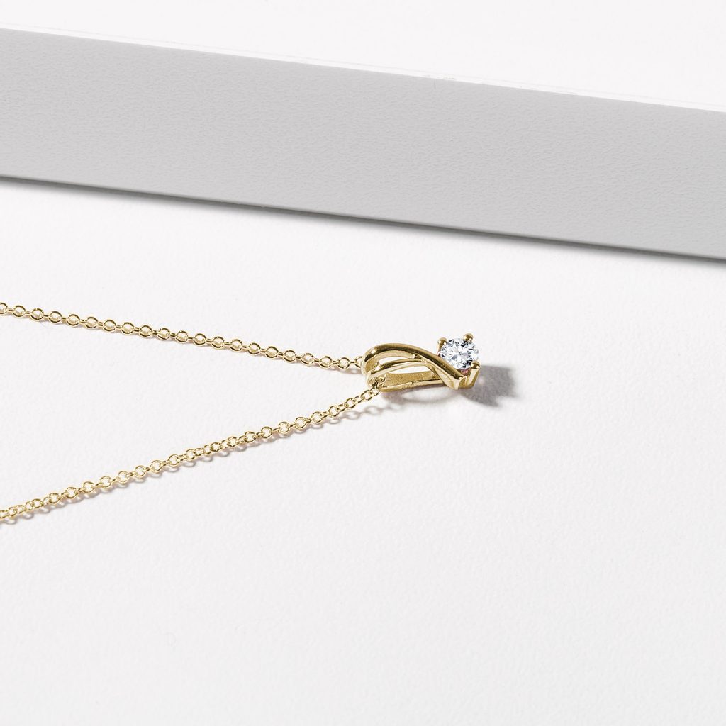0.50 CT Round Moissanite Diamond Solitaire Pendent Necklace - farrellouise