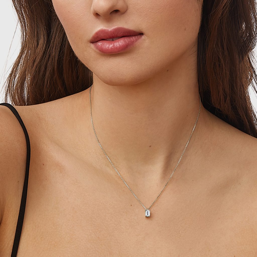 0.60 CT Emerald Moissanite Diamond Solitaire Pendent Necklace - farrellouise