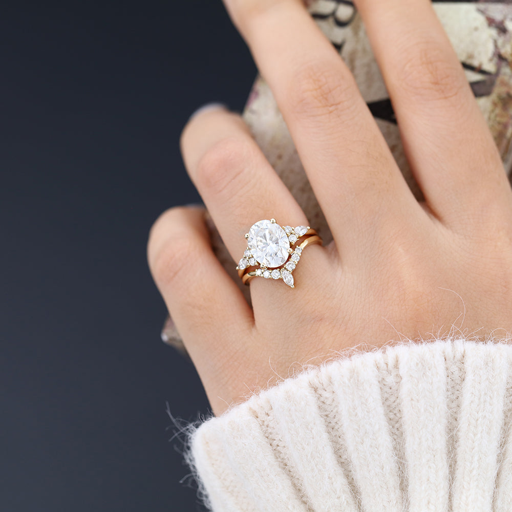 3.0 CT Oval Moissanite Cluster Bridal Ring Set - farrellouise