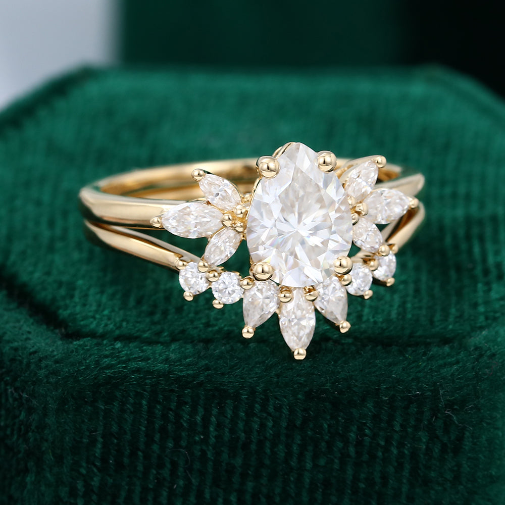1.0 CT Pear Moissanite Cluster Bridal Ring Set - farrellouise
