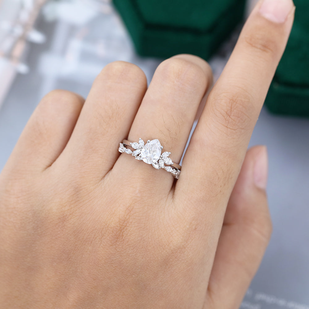 1.0 CT Pear Moissanite Cluster Bridal Ring Set - farrellouise