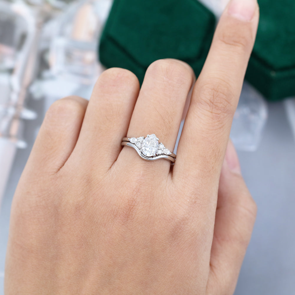 1.0 CT Pear Moissanite Cluster Bridal Ring Set - farrellouise