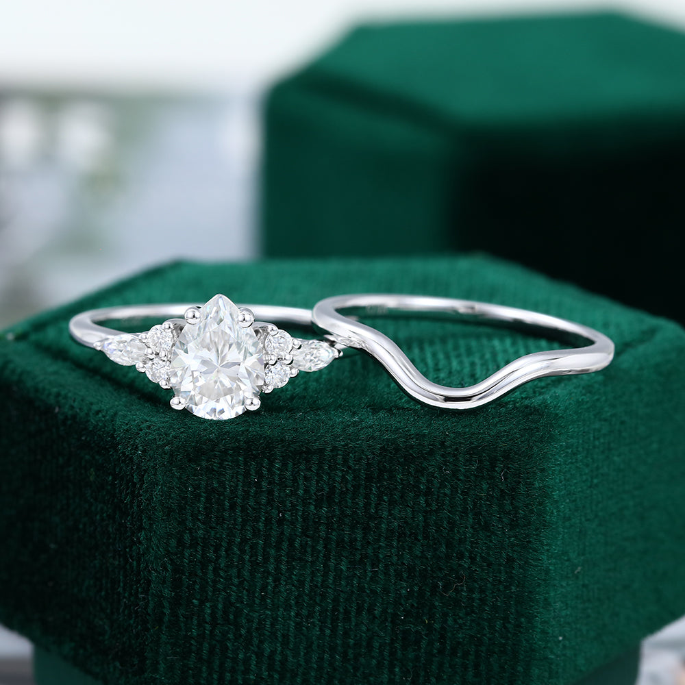 1.0 CT Pear Moissanite Cluster Bridal Ring Set - farrellouise