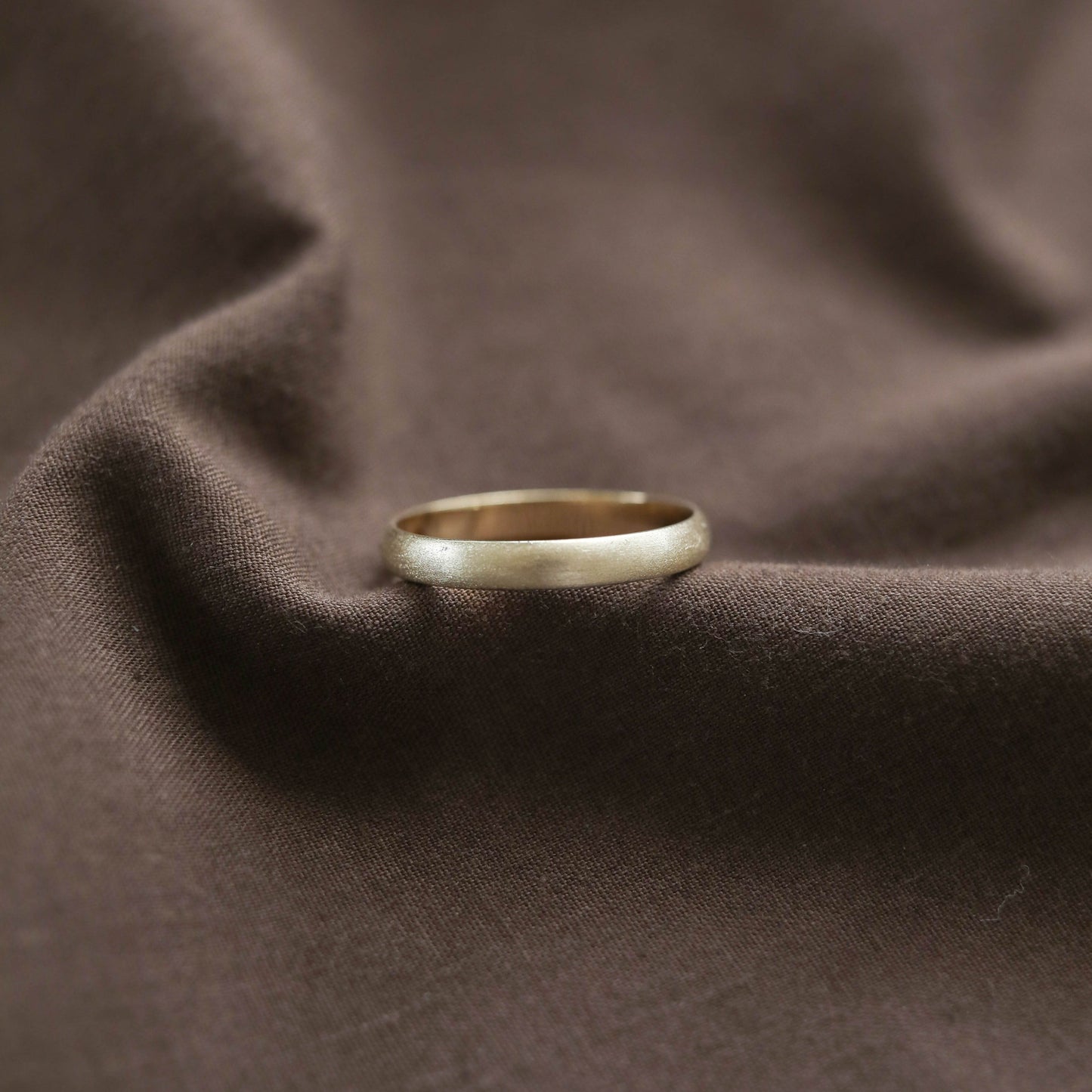 Satin-Finish Regular Yellow Gold Men's Band - farrellouise