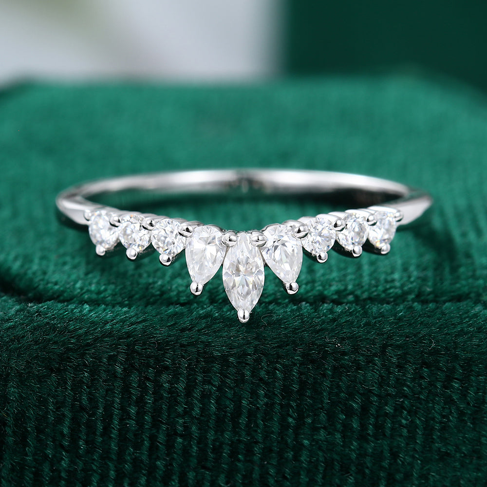 0.30 CT Round, Pear & Marquise Moissanite Curved Wedding Band - farrellouise