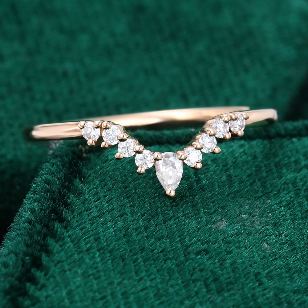 0.15 CT Round & Pear Moissanite Curved Wedding Band - farrellouise