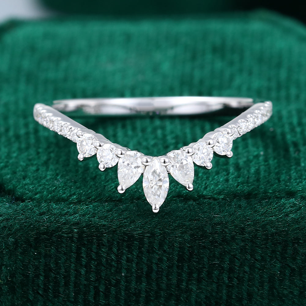 0.27 CT Round, Pear & Marquise Moissanite Curved Wedding Band - farrellouise