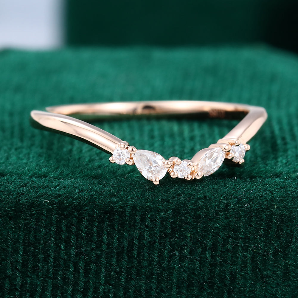 0.30 CT Round, Pear & Marquise Moissanite Curved Wedding Band - farrellouise