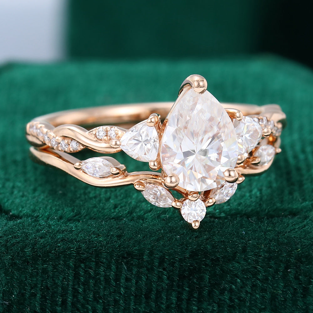 1.0 CT Pear Moissanite Three Stone Bridal Ring Set - farrellouise