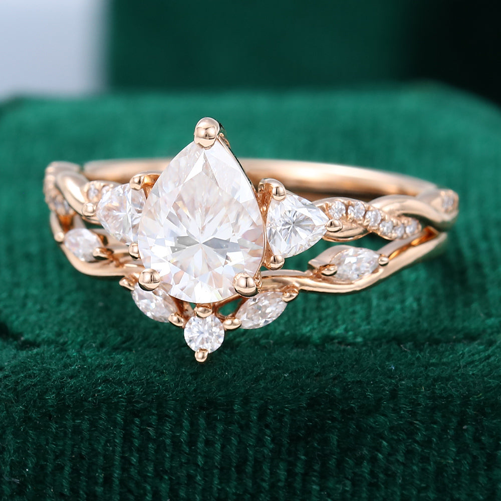 1.0 CT Pear Moissanite Three Stone Bridal Ring Set - farrellouise