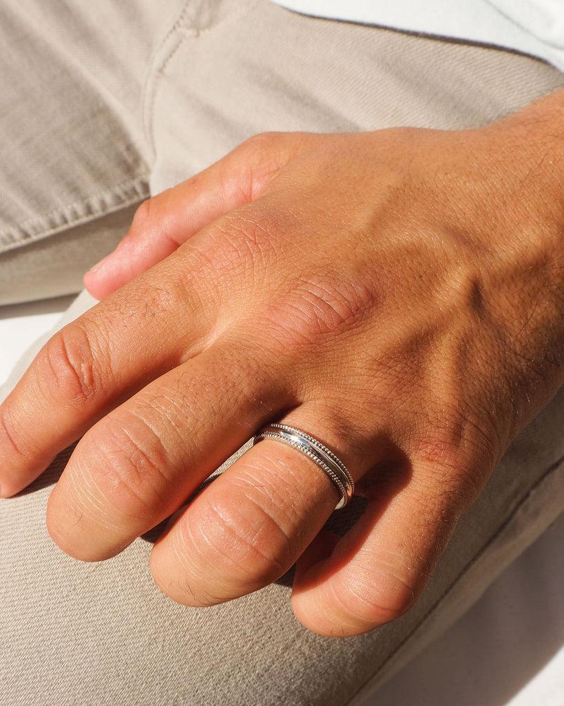 Milgrain Classic Men's Wedding Band - farrellouise