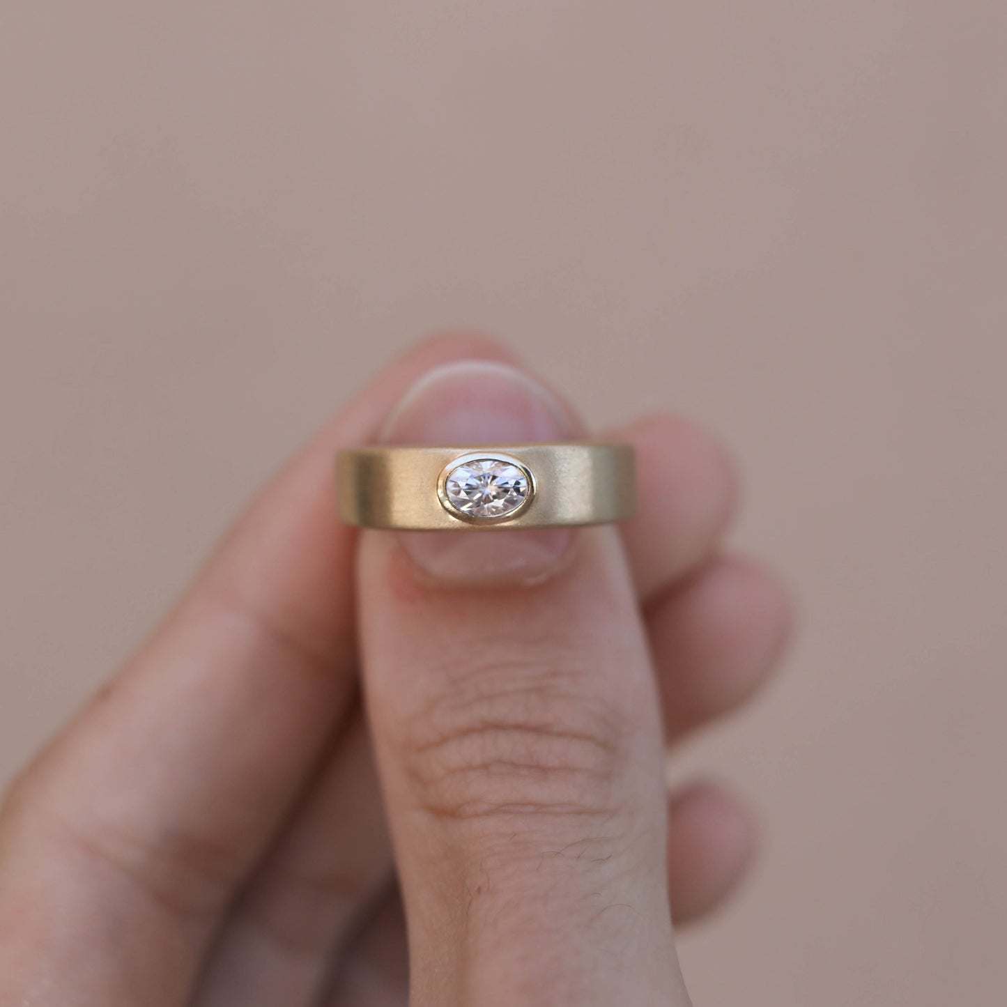 Classic Single Stone Satin-Finish Men's Band - farrellouise