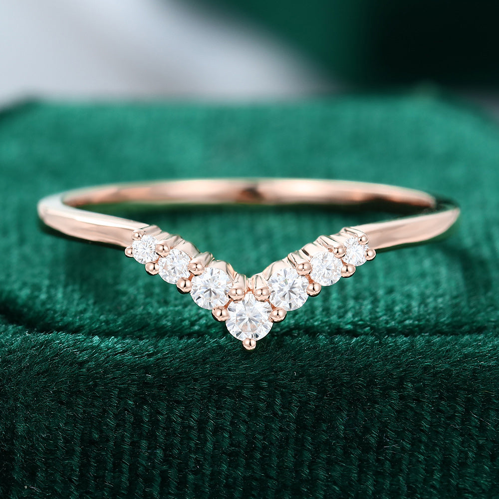 0.20 Round Moissanite Curved Wedding Band - farrellouise