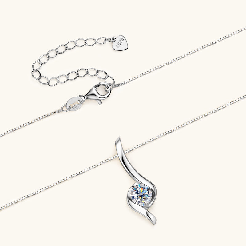 1.0 CT Round Moissanite Diamond Solitaire Necklace - farrellouise