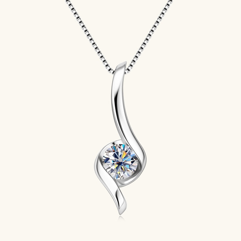 1.0 CT Round Moissanite Diamond Solitaire Necklace - farrellouise