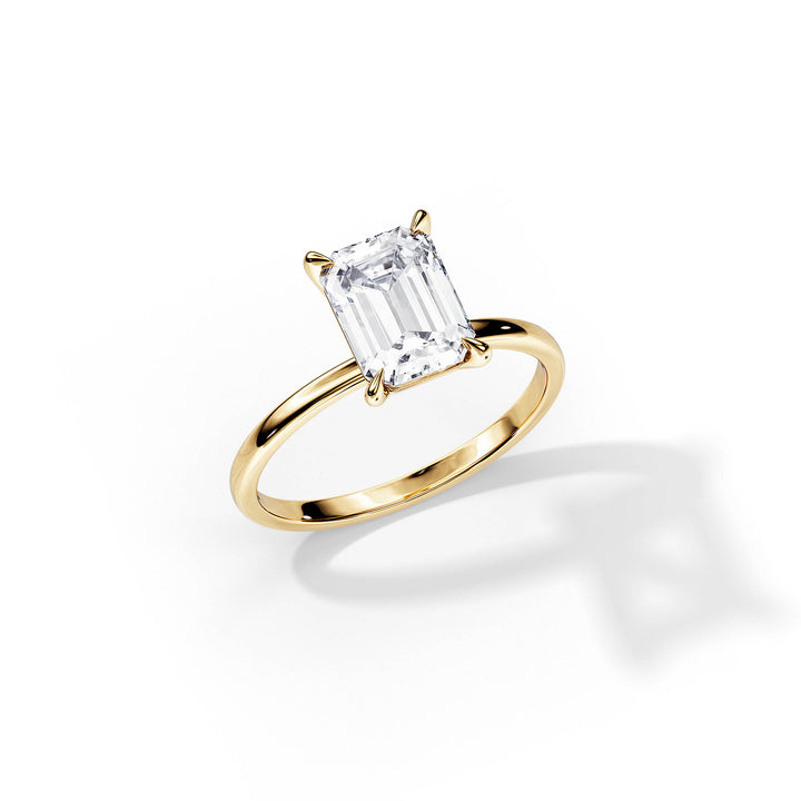 2.50 CT Emerald Solitaire Moissanite Engagement Ring