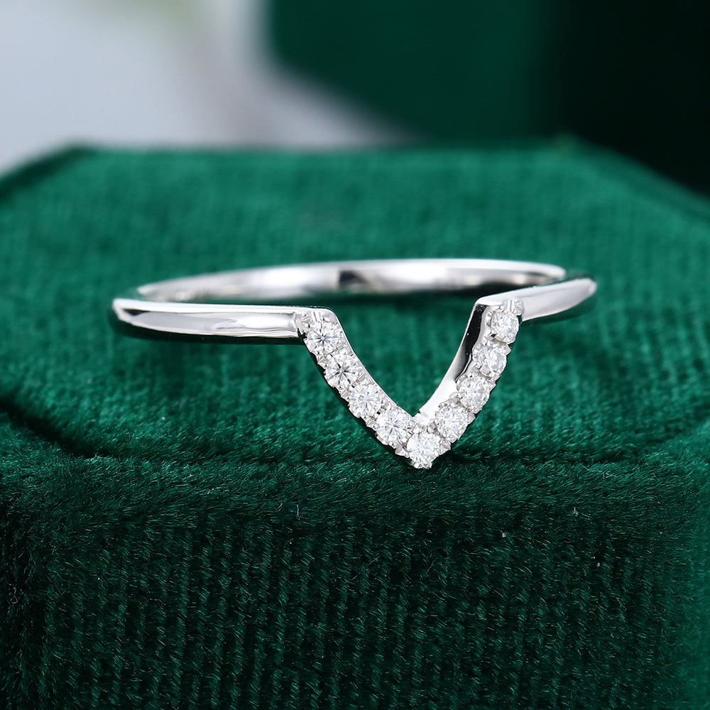 0.09 CT Round Moissanite V-Shaped Wedding Band - farrellouise
