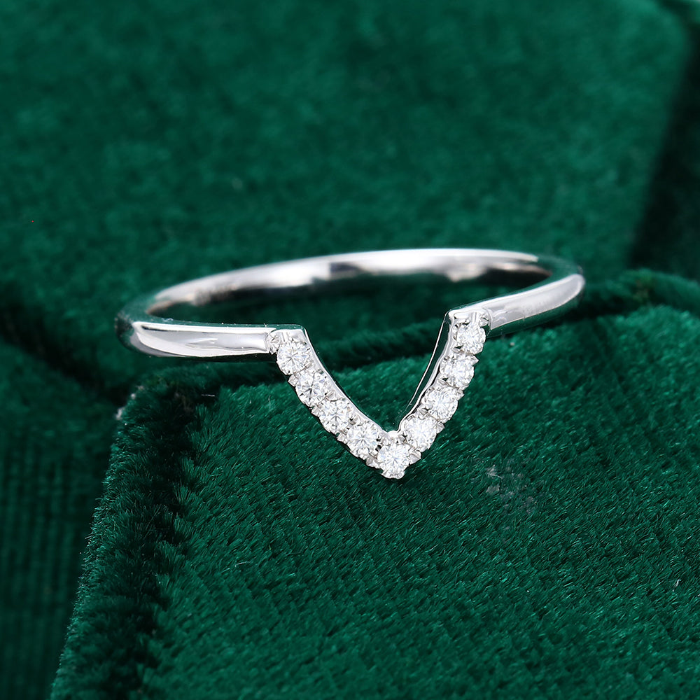 0.09 CT Round Moissanite V-Shaped Wedding Band - farrellouise