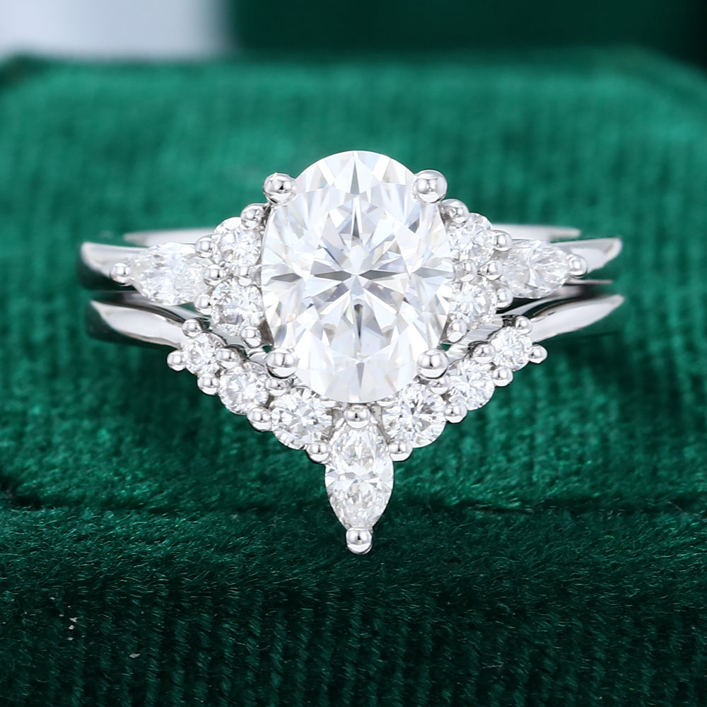 1.33 CT Oavl Moissanite Cluster Bridal Ring Set - farrellouise
