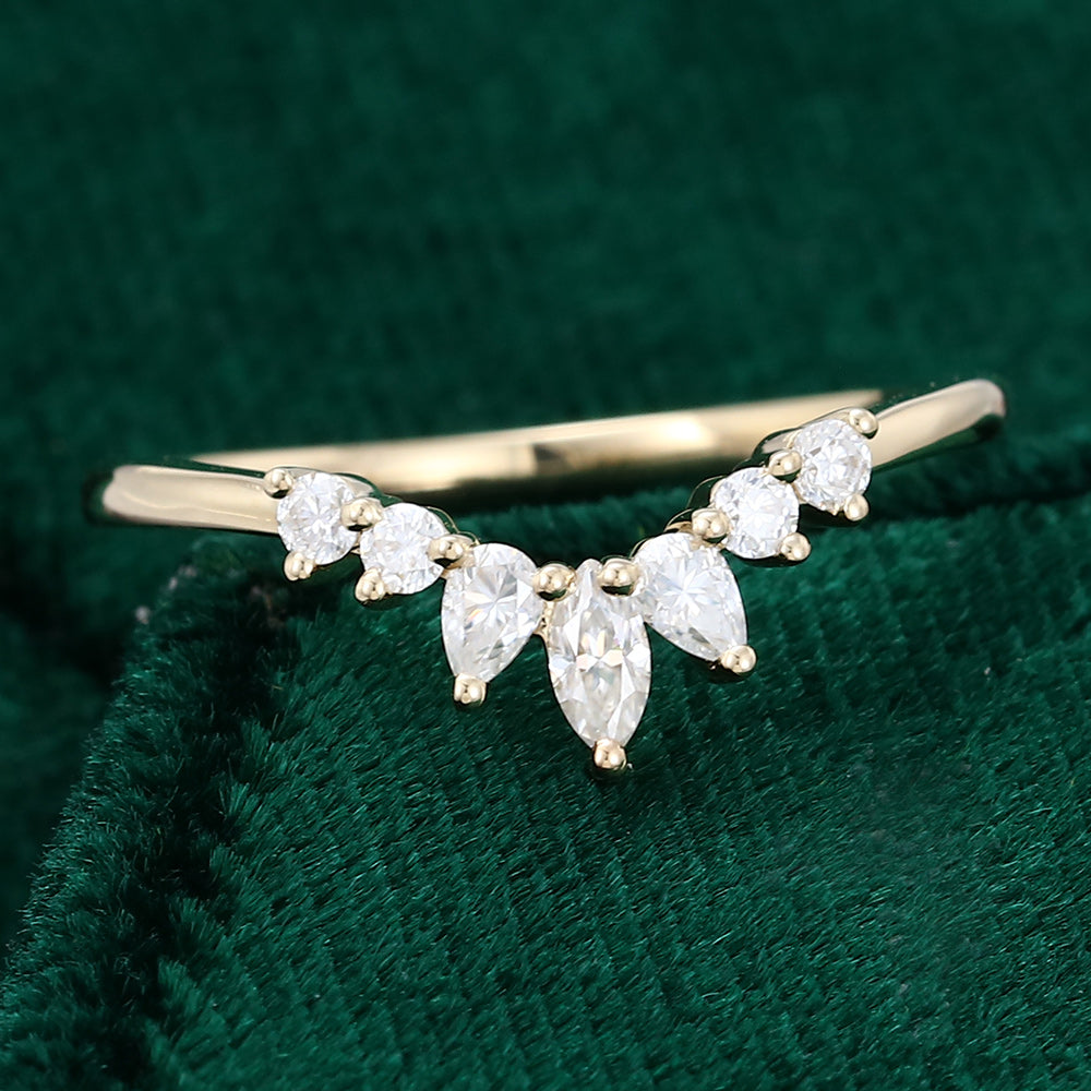 0.27 Round, Pear & Marquise Moissanite Curved Wedding Band - farrellouise