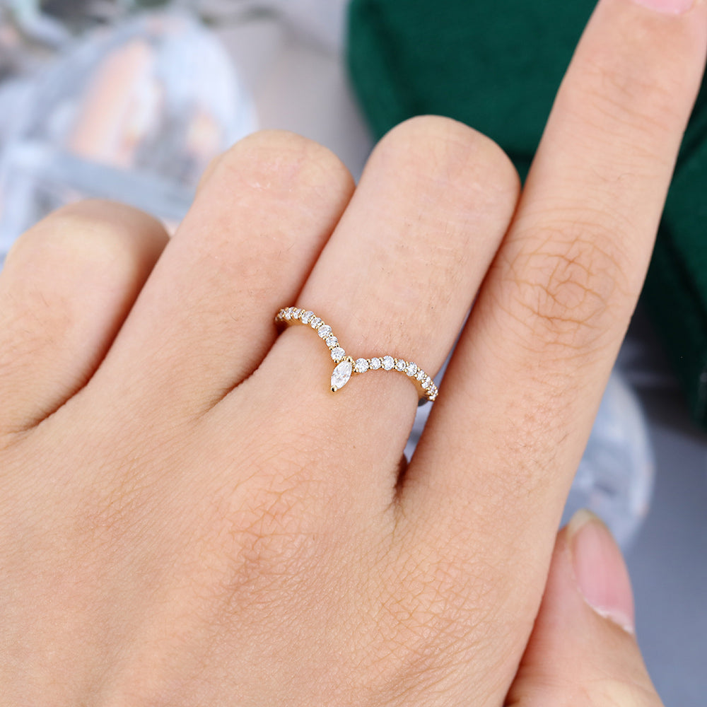 0.20 CT Round & Marquise Moissanite Curved Wedding Band - farrellouise