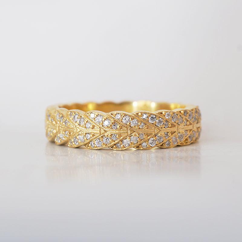 Round Stones Feather Style Men's Wedding Band - farrellouise
