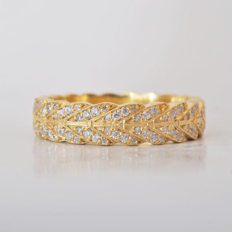Round Stones Feather Style Men's Wedding Band - farrellouise