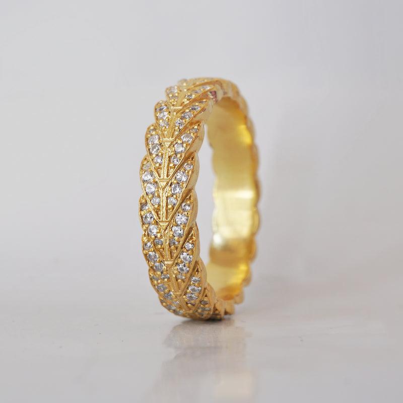 Round Stones Feather Style Men's Wedding Band - farrellouise