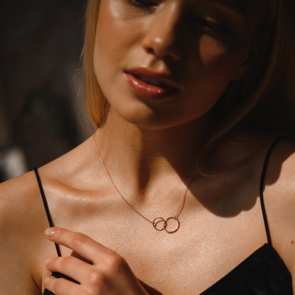 Linked Circles Necklace for Her - farrellouise