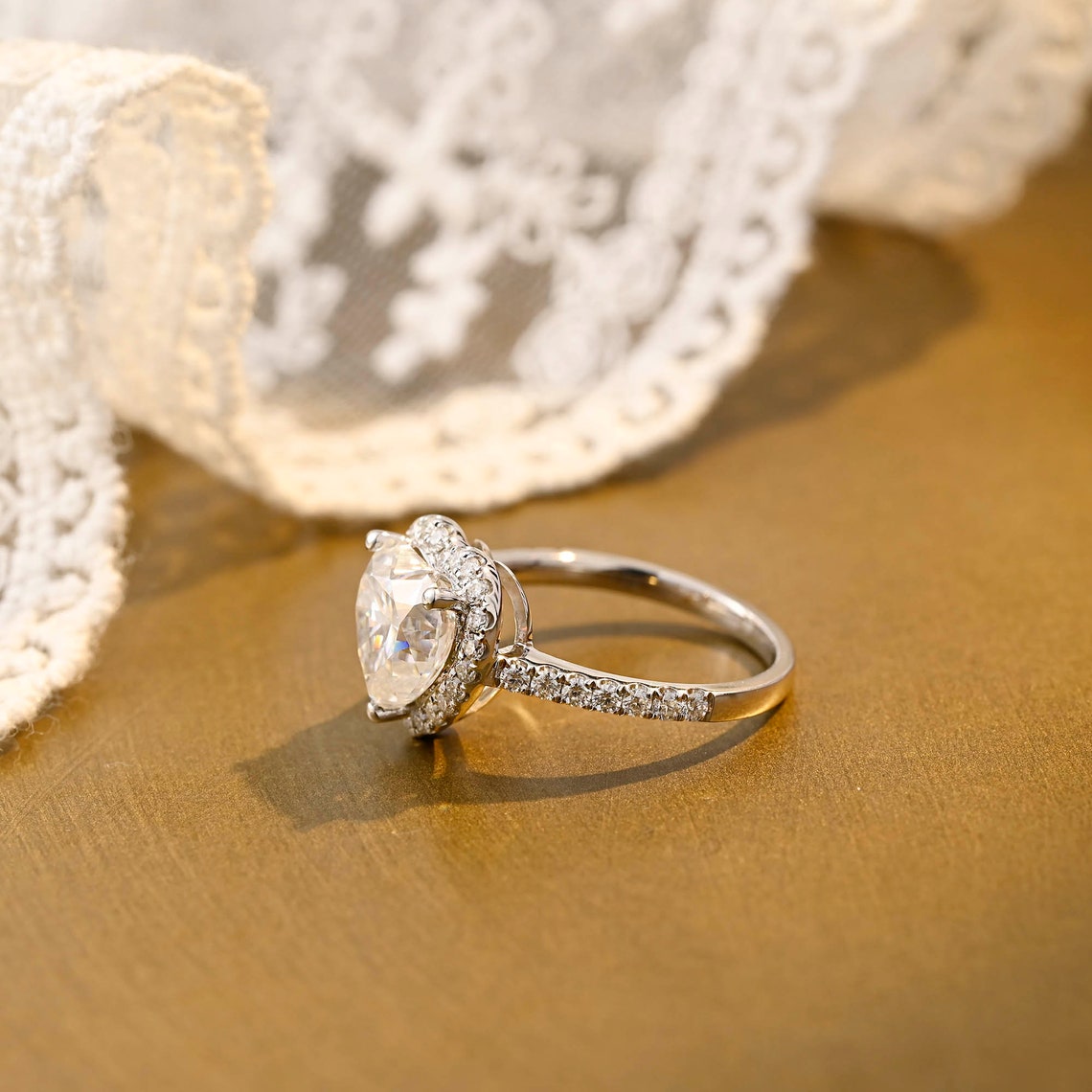 1.0 CT Heart Moissanite Diamond Halo Pave Ring - farrellouise