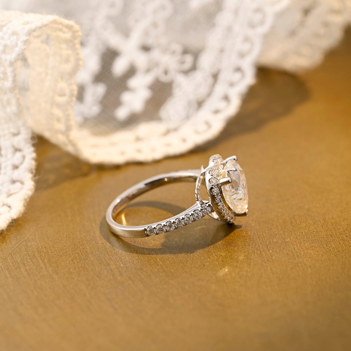 1.0 CT Heart Moissanite Diamond Halo Pave Ring - farrellouise