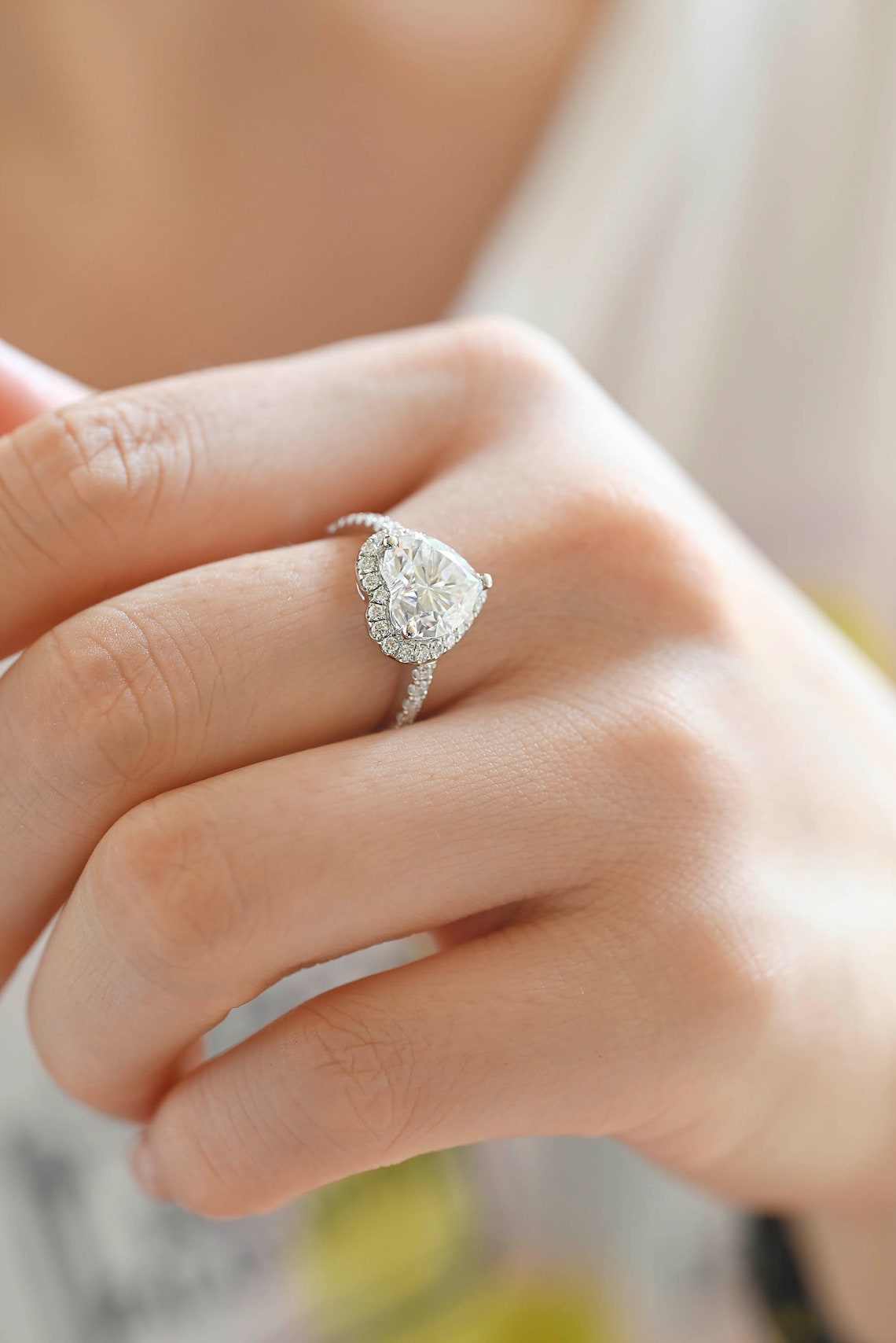 1.0 CT Heart Moissanite Diamond Halo Pave Ring - farrellouise