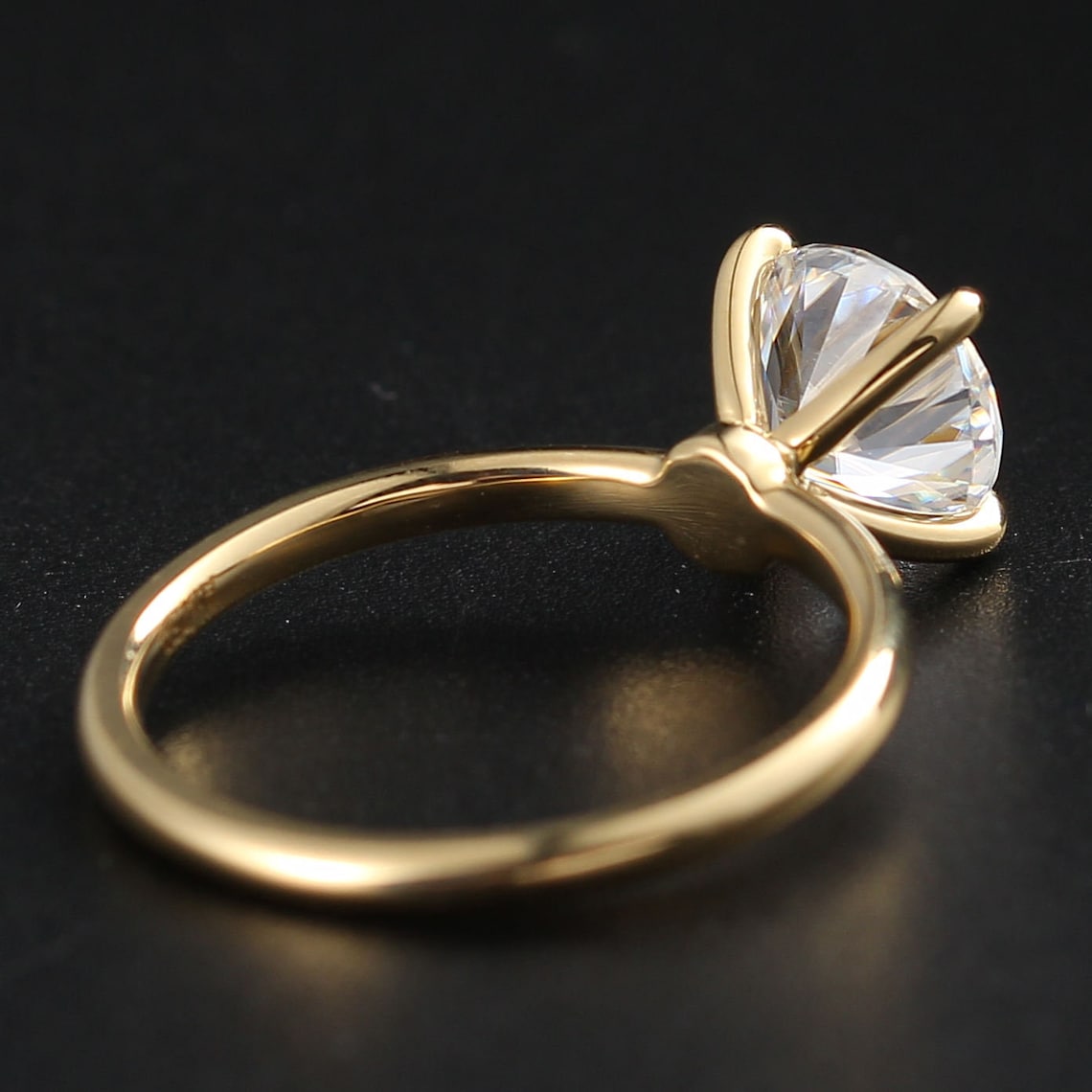 2.0 CT Round Moissanite Solitaire Engagement Ring - farrellouise