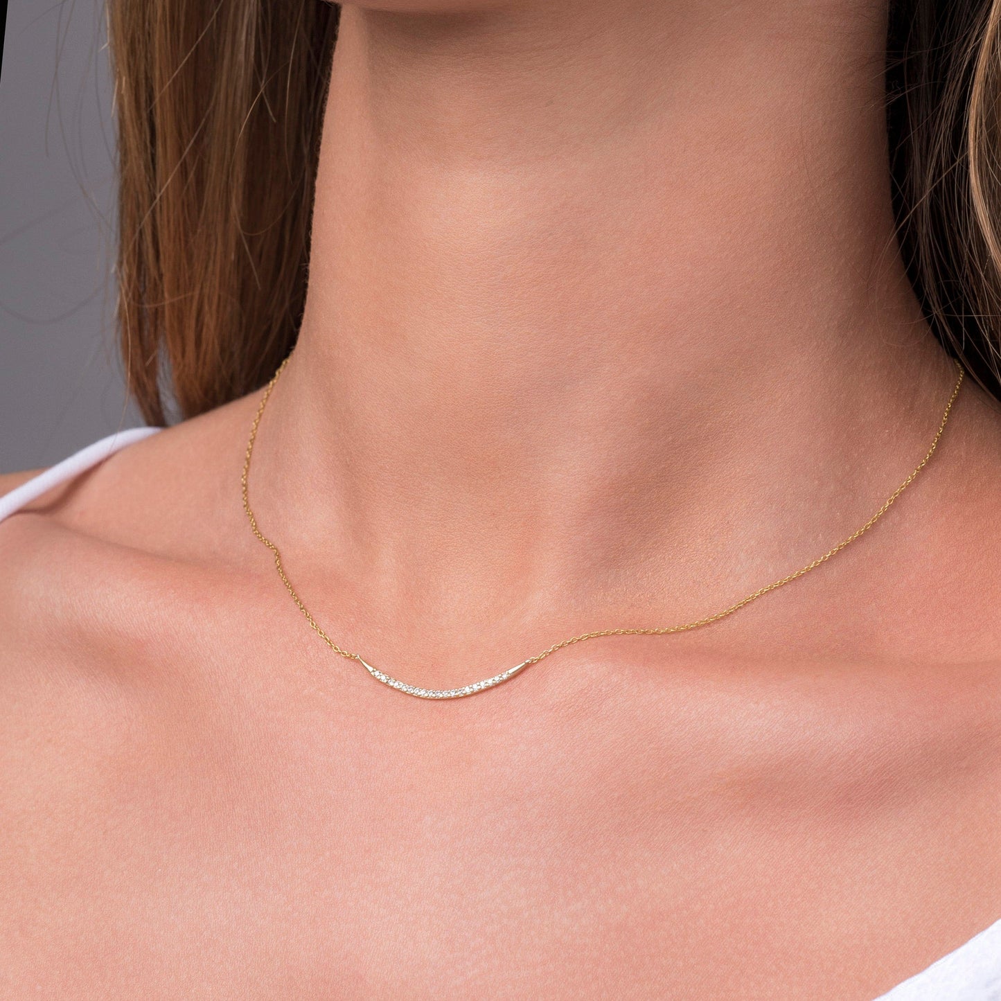 0.18 TCW Round Moissanite Curved Bar Necklace - farrellouise