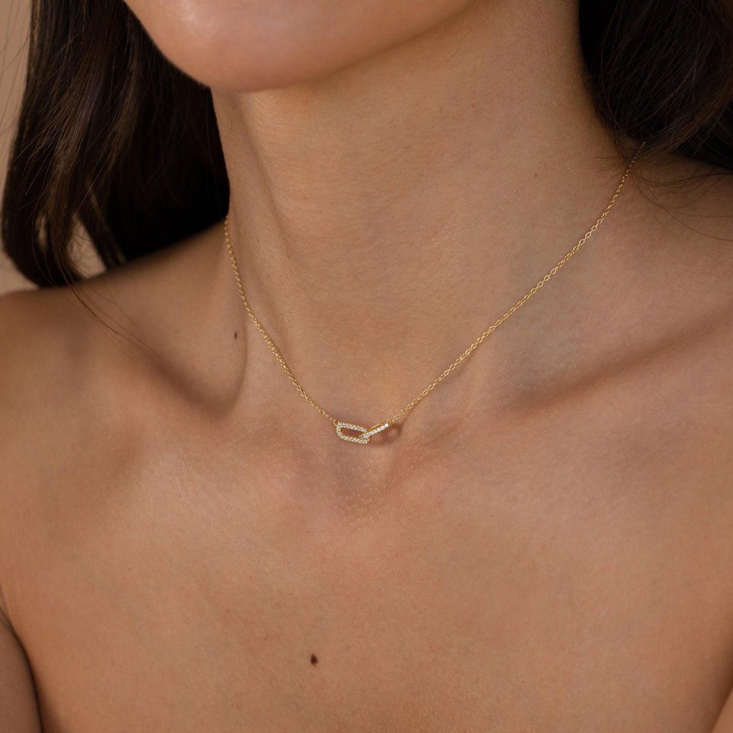 0.20 TCW Round Moissanite Linked Pendant Necklace - farrellouise