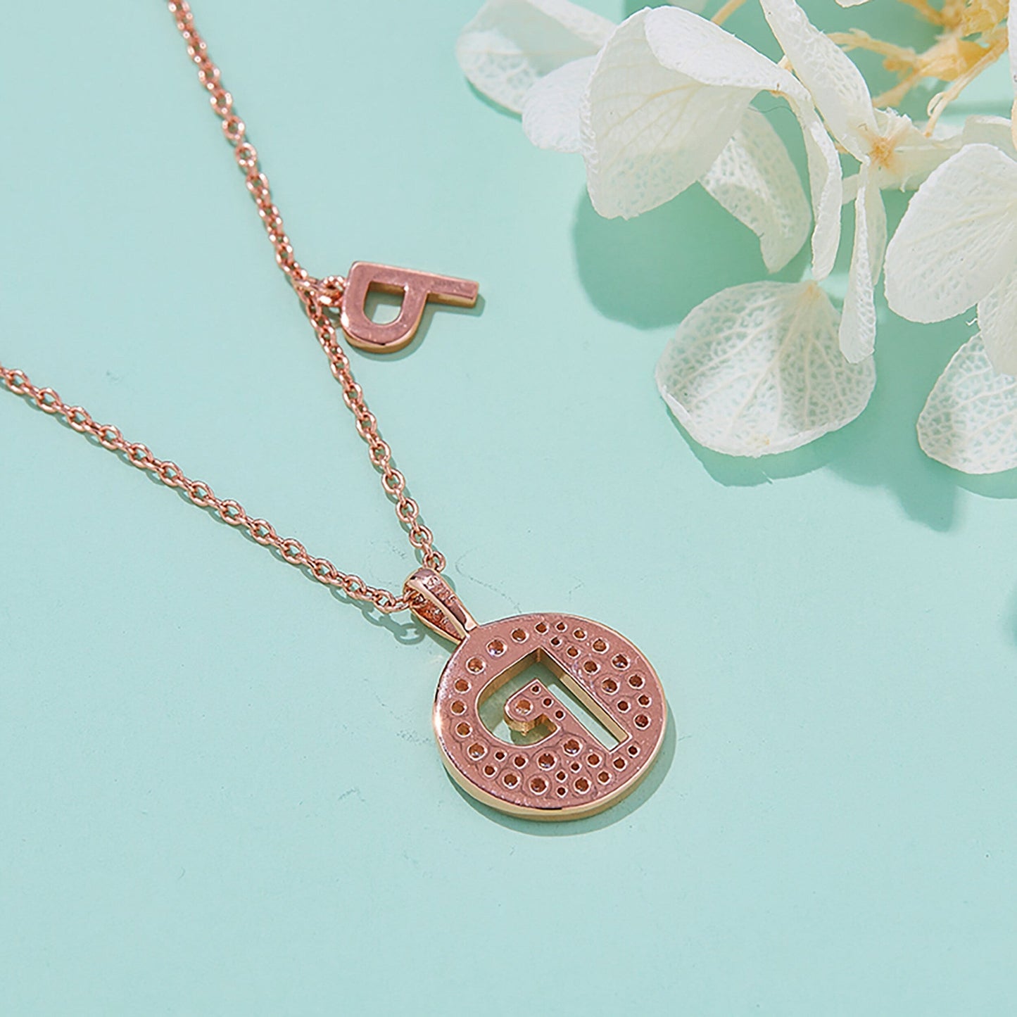 Customized "P" Letter Moissanite Diamond Necklace - farrellouise