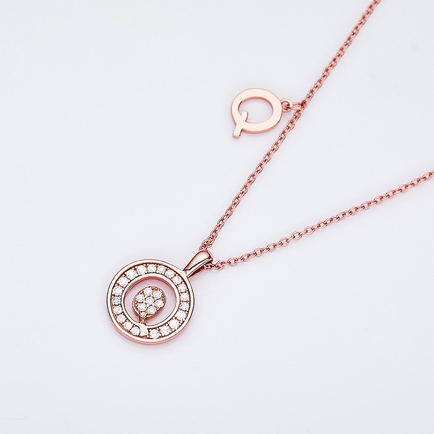 Customized "Q" Letter Moissanite Diamond Necklace - farrellouise
