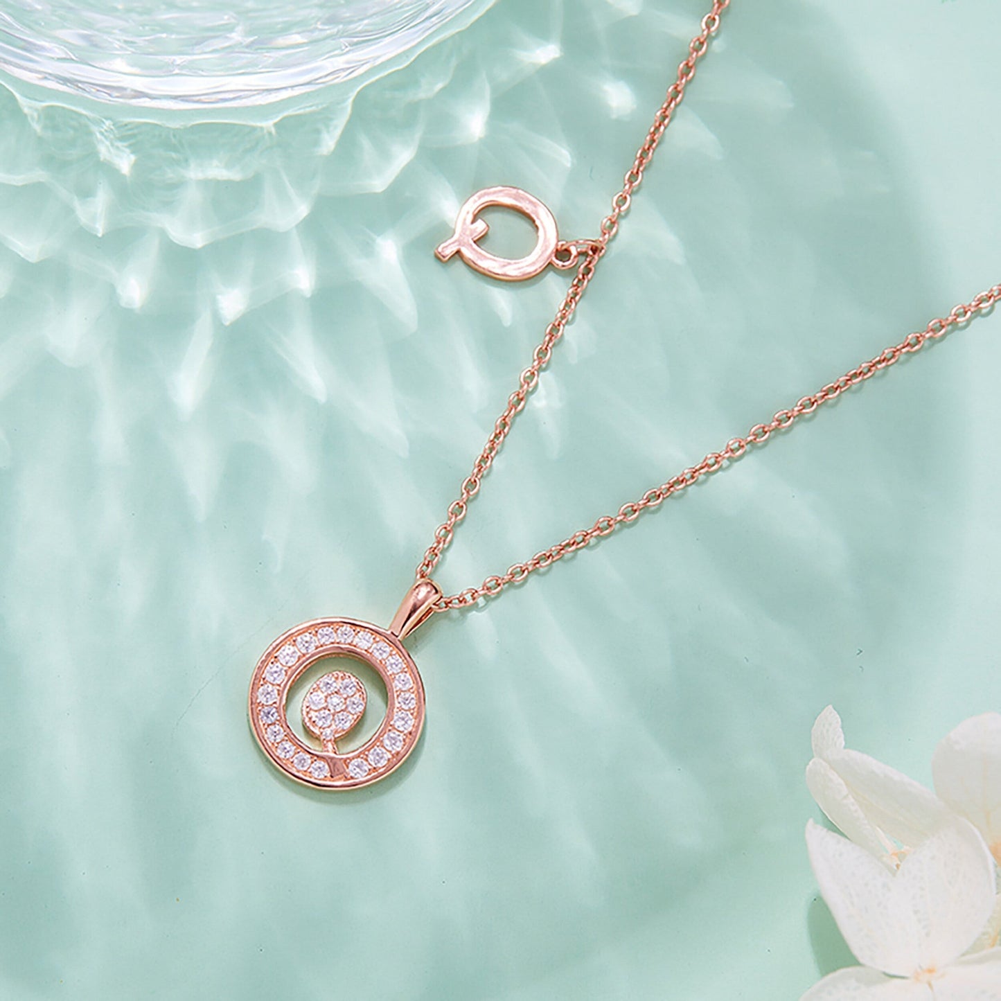 Customized "Q" Letter Moissanite Diamond Necklace - farrellouise
