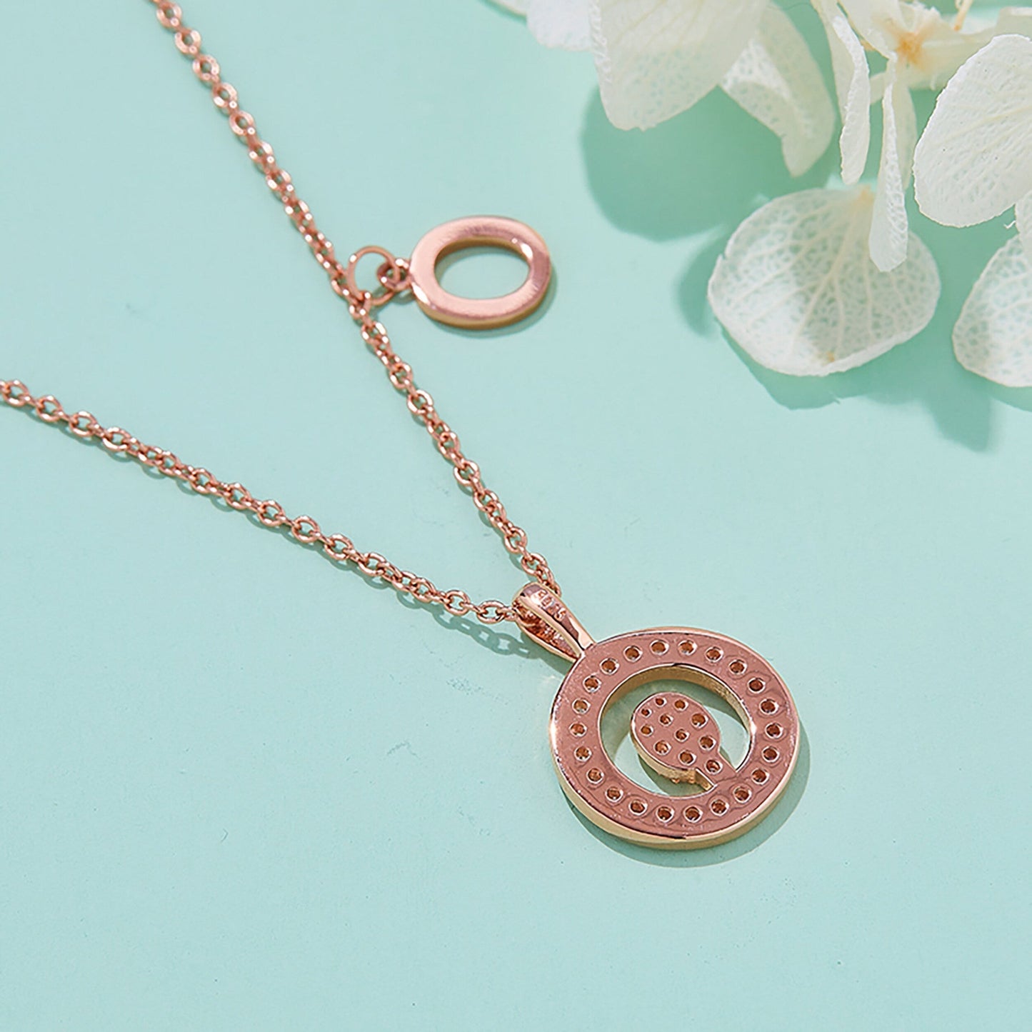 Customized "O" Letter Moissanite Diamond Necklace - farrellouise
