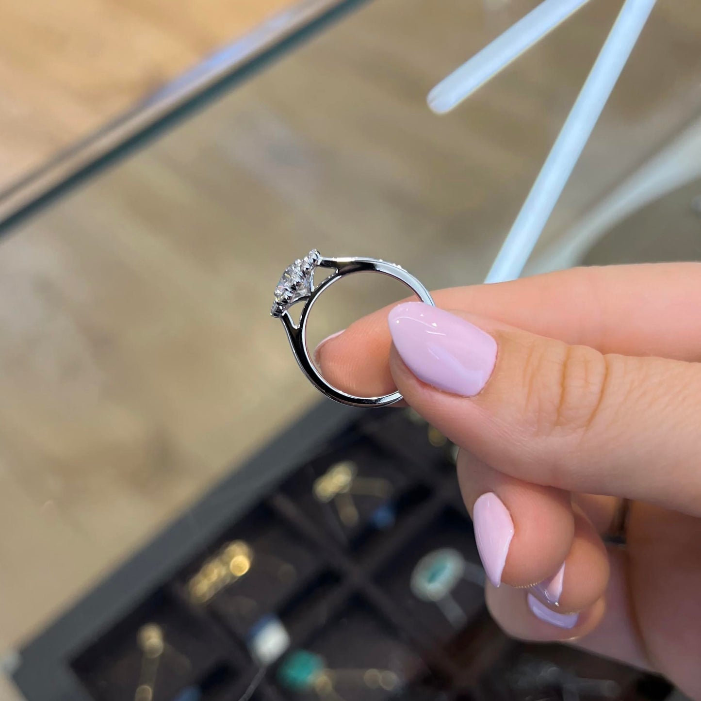 1.0 CT Round Moissanite Halo Engagement Ring - farrellouise
